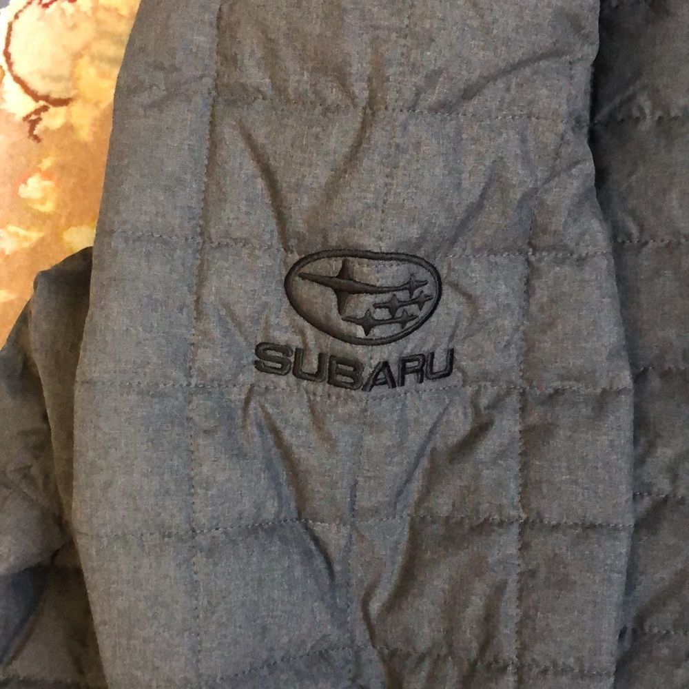 ✨Host Pick✨The North Face Thermoball Shirt Jacket Subaru Edition - Picture 3 of 14
